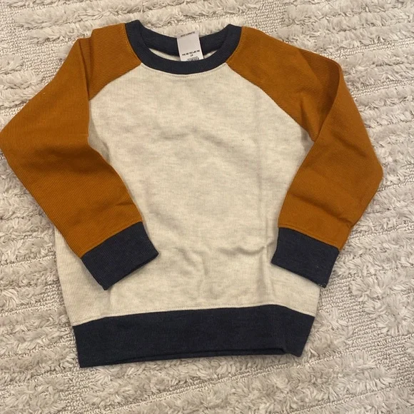Old Navy Boys 3T Bundle - Picture 2 of 4